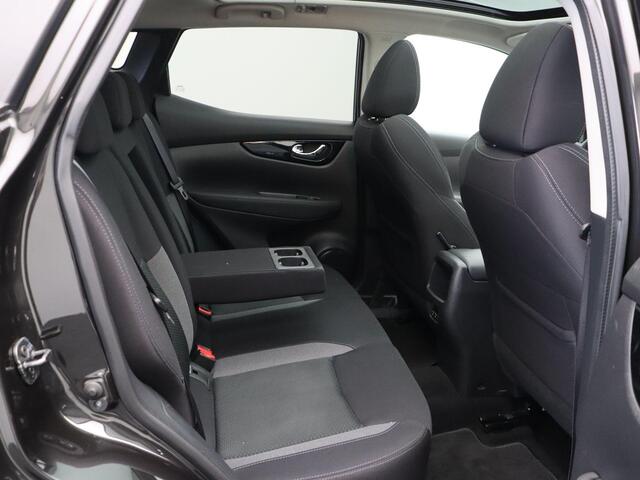 Nissan QASHQAI 160pk DIG-T N-Connecta | Panoramadak | Camera | Key-Less Entry | Cruise Control | Navigatie |