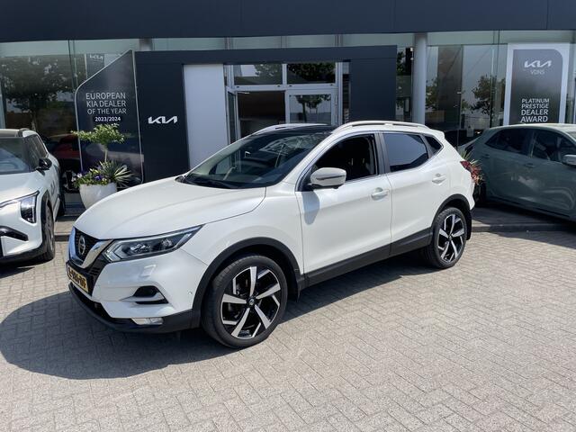 Nissan QASHQAI 1.3 DIG-T Tekna // PanoDak // Leder // Trekhaak // Info 0492-588974
