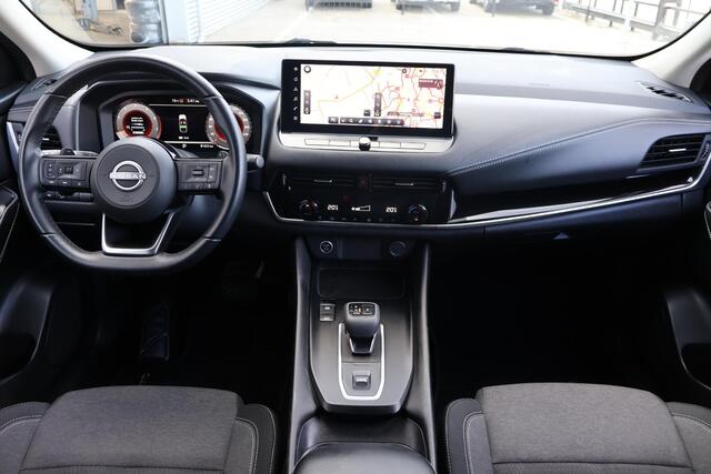 Nissan QASHQAI 1.3 MHEV Xtronic N-Connecta NL-Auto | Volledig Onderh. | BTW | 2e Eigenaar | Trekhaak | 360' Cam | Carplay | Full Led | PDC | DAB | Bots Systeem | Ad Cruise | Navi | Keyless