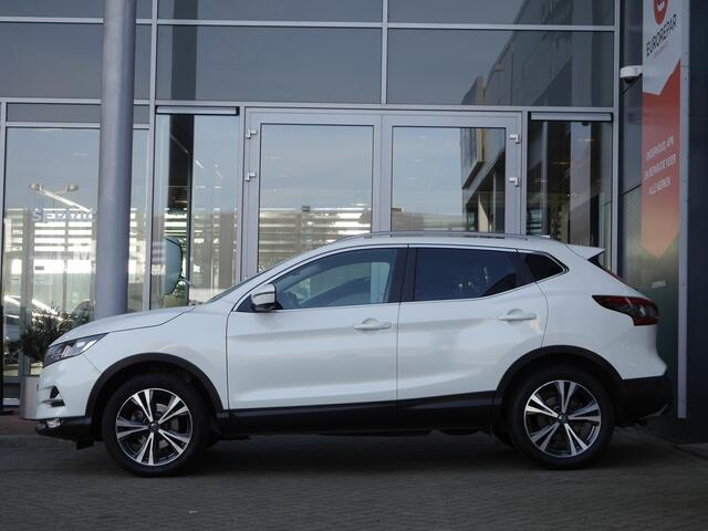 Nissan QASHQAI 1.2 N-Connecta | Panoramadak | Trekhaak | Parkeersensoren achter | Camera | Climate control | All season banden | Navigatie | Keyless entry & Start
