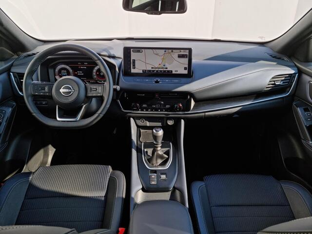 Nissan QASHQAI 1.3 MHEV Tekna / Trekhaak ( 1.400 kg ) / Apple carplay / Android auto / Cold pack / Panoramadak / Elektrische kofferbak / Head-up Display /