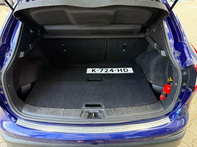 Nissan QASHQAI 1.2 Tekna *Trekhaak & Stoelverwarming*