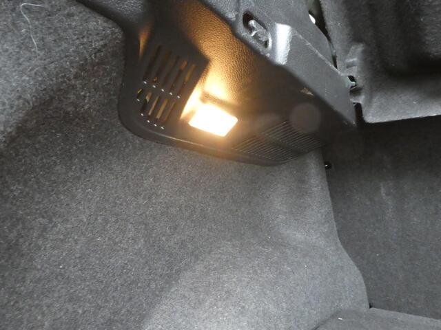 Nissan QASHQAI 1.2 Business Edition Pano dak, 360 Camera, Trekhaak, Clima, Navi, 18 " Lm