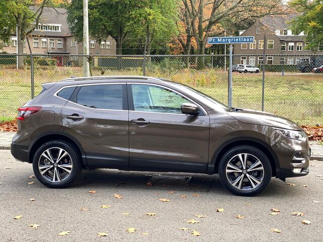 Nissan QASHQAI 1.6 Tekna - Pano dak - Navi - Trekhaak - Leer !!!