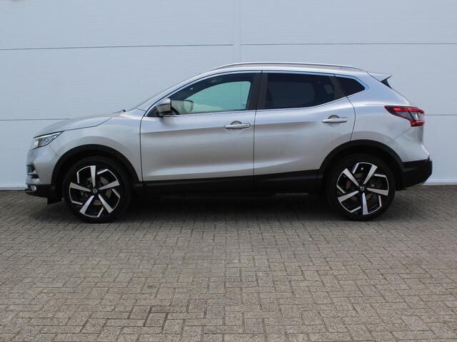 Nissan QASHQAI 1.3 DIG-T 140 Tekna + / Panoramadak / Bose / Lederen Bekleding / Navigatie + Apple Carplay/Android Auto / Stoelverwarming Voor /