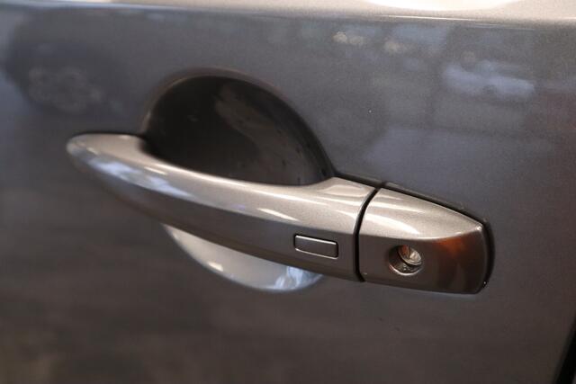 Nissan QASHQAI 1.3 MHEV Xtronic Premiere Edition Panoramadak 18"lmv 1800kg Trekgewicht!