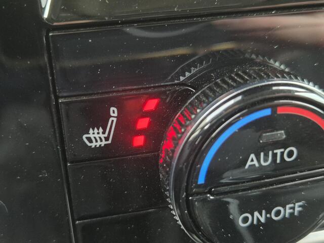 Nissan QASHQAI 1.3 MHEV Xtronic N-Connecta Automaat / Cold Pack / Trekgewicht 1800 kg / Rondomzicht camera / Adaptief CC / Stuur-, Stoel en Voorruit verwarming / Apple Carplay Android Auto / Draadloze telefoon opladen /r