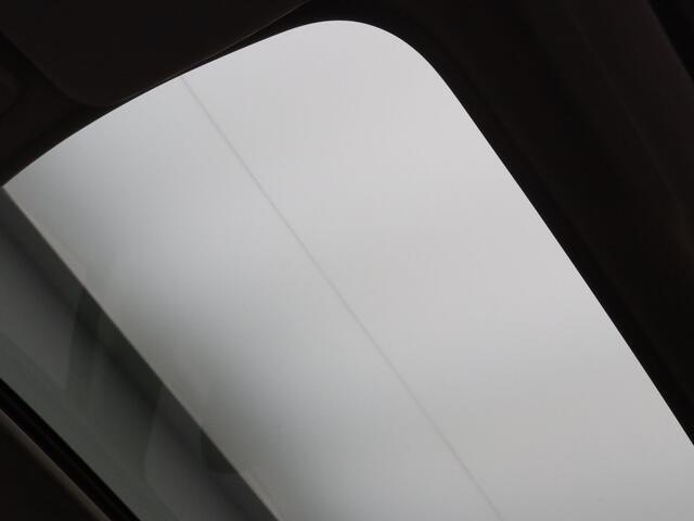 Nissan QASHQAI 160pk DIG-T N-Connecta 360° Camera | Cruise | Navi | Parkeersens. v+a | Panoramadak