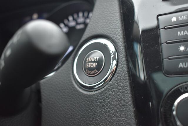 Nissan QASHQAI 1.3 DIG-T N-Connecta Panoramadak | Navigatie | Rondomzicht Camera | 12 mnd BOVAG garantie | Whatsapp 06-53188999