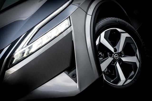 Nissan QASHQAI 1.3 MHEV 158 Pk Xtronic Premiere Edition | Panoramadak | Adapt. Cruise | Trekhaak | 360 camera | 18 inch LMV