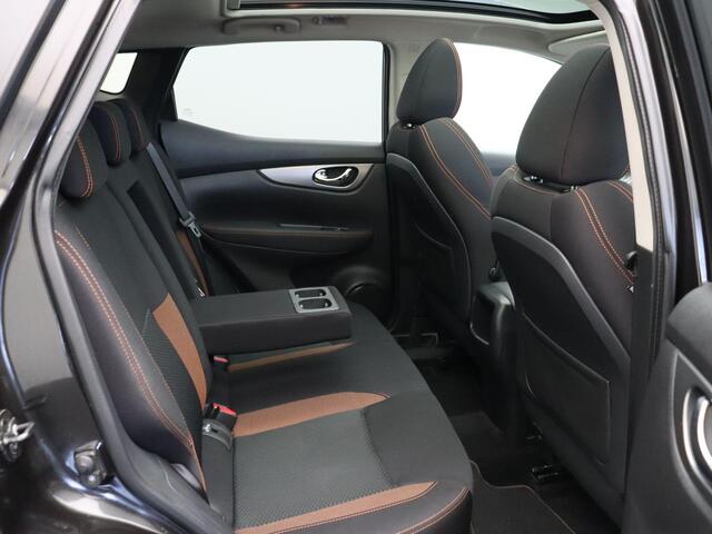 Nissan QASHQAI 1.3 DIG-T N-Motion | Panoramadak | Trekhaak | Stoelverwarming |