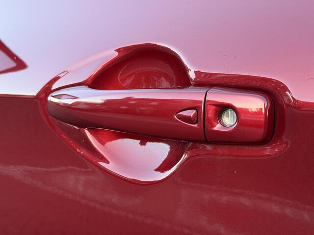 Nissan QASHQAI Tekna 1.3 DIG-T 160PK DCT7 Automaat Navigatie, Rondomzichtcamera, Keyless, Panoramadak, Stoelverwarming, Voorruitverwarming