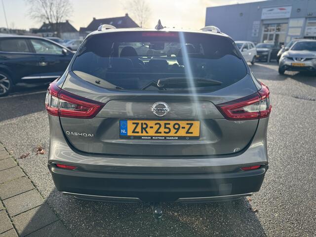 Nissan QASHQAI 1.3 DIG-T N-Connecta Design Automaat Pano Halfleder Trekhaak