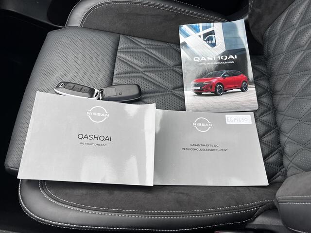 Nissan QASHQAI 1.3 MHEV Xtronic Tekna Plus Fabrieksgarantie tot 03-2028 / 1.800 kg trekgewicht / Panorama dak / Leder / Elektr. stoelen met massagefunctie en elektr. klep / Navigatie / Adaptieve CC / HUD / Camera 360° / Stuur-, stoel- en voorruitverwarming / 20" LM wi