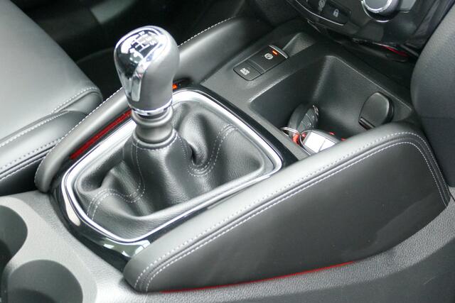 Nissan QASHQAI 1.3 160pk DIG-T Tekna +. Panodak, BOSE, Leer, 360 Camera, Haak 1500kg