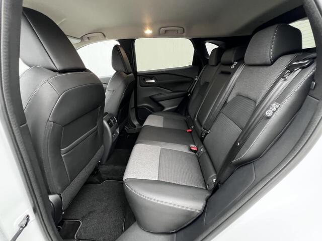 Nissan QASHQAI 1.3 MHEV Xtronic N-Connecta / Fabrieksgarantie tot 03-2028 / Facelift Nieuw Model / Cold Pack / HUD / Trekgewicht 1800 kg / Stuur-, Stoel en Voorruit verwarming / Elektrische achterklep / Camera 360° / Adaptief CC / Apple Carplay Android Auto /18" LM wie