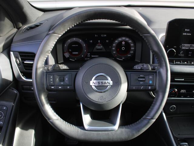 Nissan QASHQAI 1.3 MHEV Xtronic Tekna | Trekhaak | Stuur-/stoel-/voorruitverwarming | Camera 360 | Pano | HUD | Cruise adapt. | 19" LM |