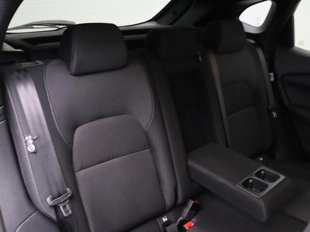 Nissan QASHQAI 1.3 MHEV Xtronic N-Style | Trekhaak | 1800KG Trekgewicht | Adaptieve Cruise Control | Parkeersensoren voor en achter met 360 graden Camera | Stoel, Stuur en Voorruitverwarming |