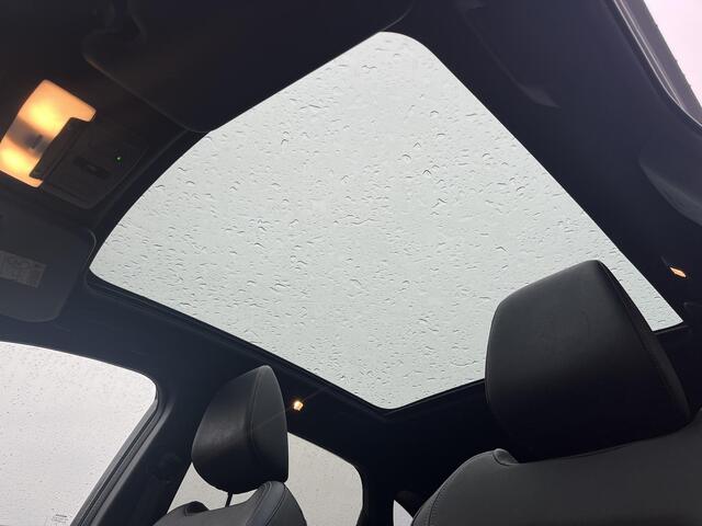 Nissan QASHQAI 1.3 MHEV Xtronic Tekna / Vaste Trekhaak 13-polig (Trekgewicht 1.800kg) / Stoel- en Stuurverwarming / Panoramadak / HUD / 360° Camera / Keyless Entry & Start / Apple Carplay & Android Auto / Navigatie full map / Adaptieve Cruise Control / Climate Control /