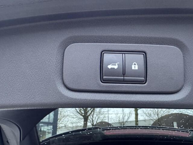 Nissan QASHQAI 1.3 MHEV Xtronic N-Connecta FABRIEKSGARANTIE| PANO| VOORRUITVERWARMING| STOEL + STUUR VERWARMING| 360 CAMERA| DODE HOEK| HEAD-UP| ELEK. ACHTERKLEP