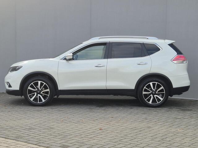 Nissan X-TRAIL 1.6 DIG-T N-Connecta / 1800kg Trekgewicht / afn. Trekhaak / Glazen schuif- en kanteldak / Elektrische achterklep / Stoelverwarming / Keyless Entry/Start / Rondomzicht camera / Navigatie / Cruise control /