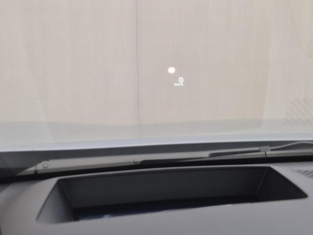 Nissan X-TRAIL 1.5 e-Power Tekna Automaat / HUD / Glazen schuif- en kanteldak / Elektrische achterklep / Stuur-, Stoel en Achterbank verwarming / Rondomzicht camera / Adaptief CC / Apple Carplay Android Auto / Voorruit verwarming /