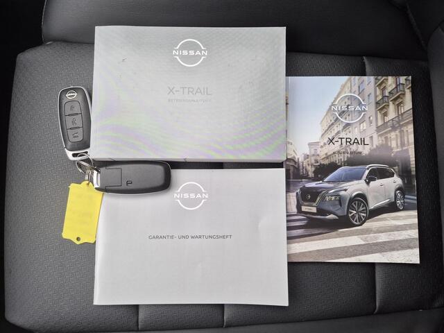 Nissan X-TRAIL 1.5 MHEV 163pk N-Connecta Automaat / Fabrieksgarantie tot 03-2028 <100.000 / 2000kg Trekgewicht / Allseason banden / HUD / Glazen schuif- en kanteldak / Elektrische achterklep / Rondomzicht camera / Stuur-, Stoel en Achterbank verwarming / Adaptief CC /