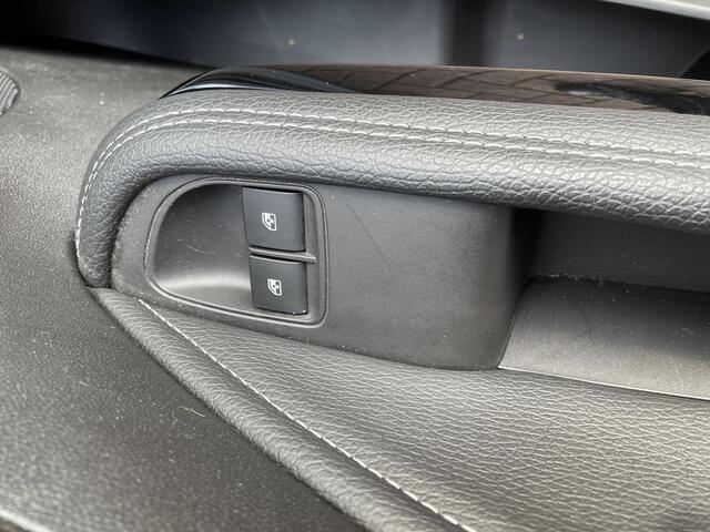 Opel ADAM 1.0 Turbo Rocks BlitZ | Full Map Navigatie | Carplay/Android| Verwarmbare Stoelen en Stuurwiel |