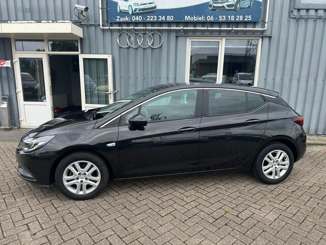 Opel ASTRA 1.0 Business+