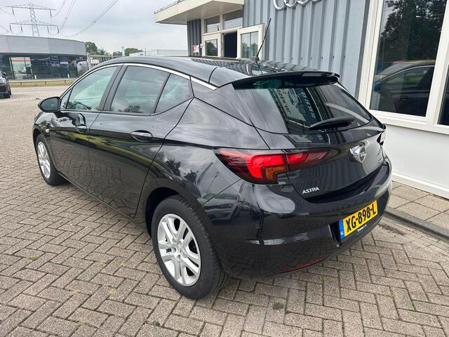 Opel ASTRA 1.0 Business+