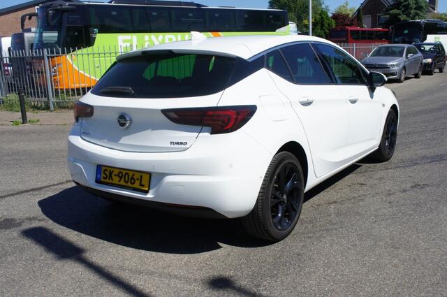 Opel ASTRA 1.4 EXECUTIVE NAVI/HLEDER/CAMERA/PDC/CRUISE/APPLE-ANDROID AUTO