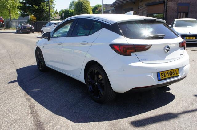 Opel ASTRA 1.4 EXECUTIVE NAVI/HLEDER/CAMERA/PDC/CRUISE/APPLE-ANDROID AUTO