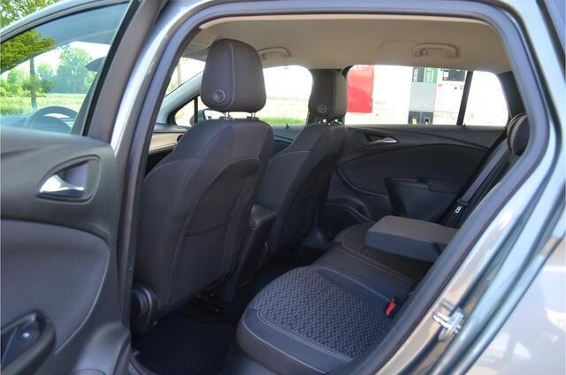 Opel ASTRA Sports Tourer 1.0 Turbo Online Edition Carplay | Navi | DAB | Cruise | Parkeersensor voor + achter | NL auto