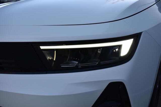 Opel ASTRA Electric 54 kWh GS ALCANTARA / NAVI / CAMERA