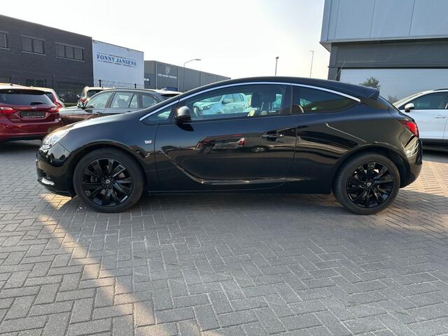 Opel ASTRA 1.4 T GTC Black Edition Clima Leder Trekhaak