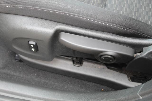 Opel ASTRA Sports Tourer 1.2 Edition//Navi//Camera//ECC!!