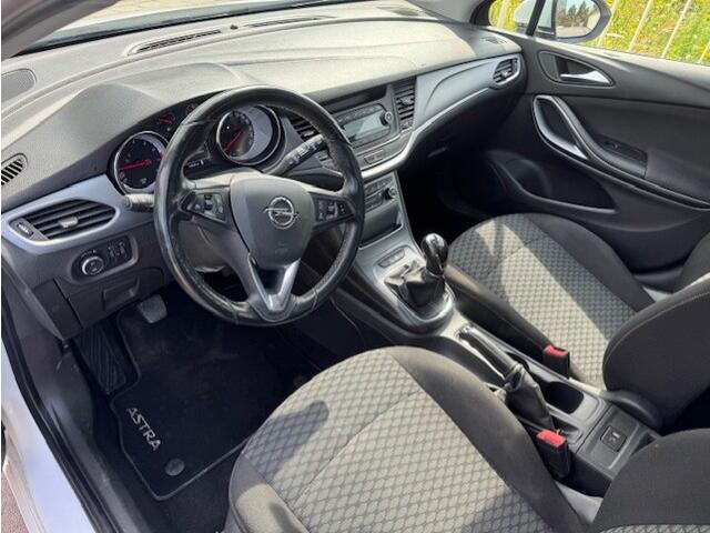 Opel ASTRA 1.0 Business+