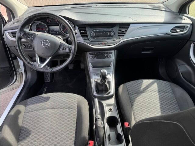 Opel ASTRA 1.0 Business+