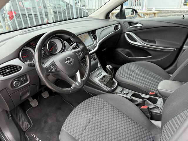Opel ASTRA Sports Tourer 1.0 Turbo Online Edition Navigatie, Camera, Trekhaak, LED, etc..
