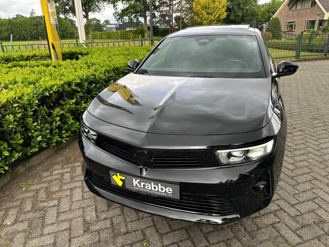 Opel ASTRA 1.2 Ultimate Pano / HUD / Keyless