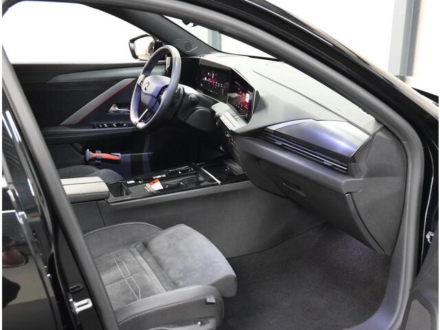 Opel ASTRA Sports Tourer 1.2 130PK Level 4 | AUTOMAAT | AppleCarPlay/AndroidAuto | Alcantara | 360°Camera | Keyless Entry&Start | Navigatie | Stoel/Stuur verwarmd | AGR Stoelen | Adaptive Cruise Control | Black Edition! |