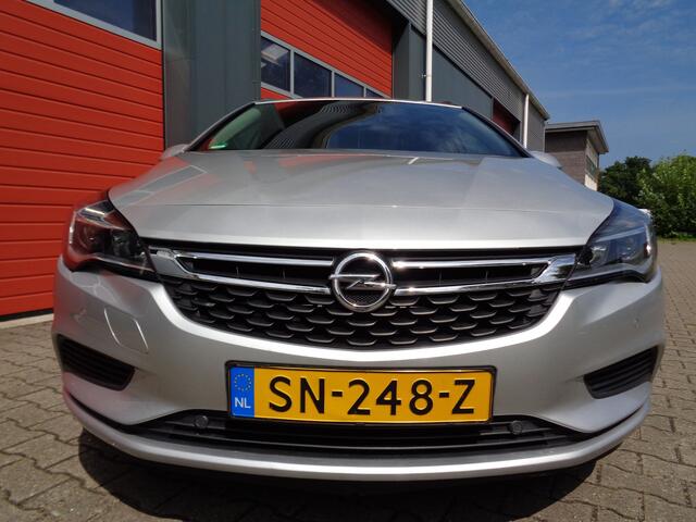 Opel ASTRA Sports Tourer ,Camera,Navi,Trekhaak!