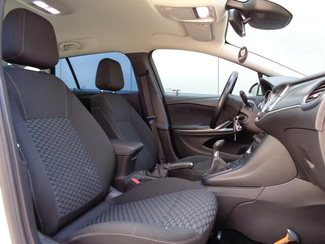 Opel ASTRA Sports Tourer ,Camera,Navi,Trekhaak!