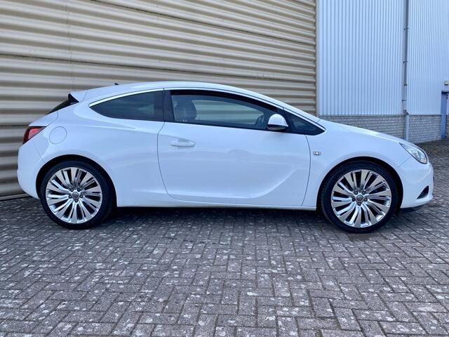 Opel ASTRA GTC 1.6 Turbo Sport 200PK [ 2e eig.dealer oh,20``lmv ]