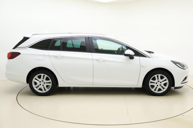 Opel ASTRA Sports Tourer 1.0 Turbo 105pk Online Edition | Navigatie | Climate control | Getint glas | Cruise control | Bluetooth | Parkeersensoren | Dakrails | DAB Radio