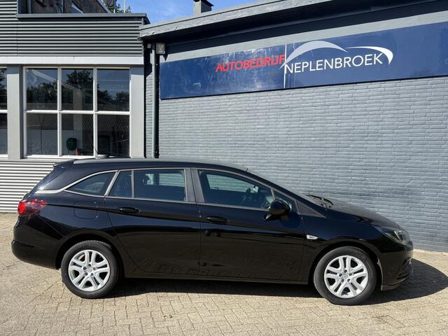 Opel ASTRA Sports Tourer 1.0 Online Edition Bj 2018 Km 72.000 105pk Dealer onderhouden !!