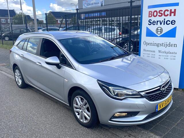 Opel ASTRA Sports Tourer 1.4 Edition 12-2016! met o.a. trekhaak, navigatie, cruise control, chroom pack, etc.