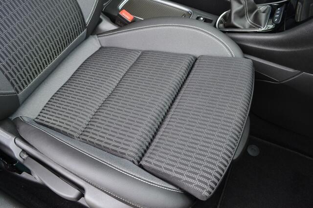 Opel ASTRA 1.2 146PK Business Edition LED/Navi/ACC/1e eigenaar