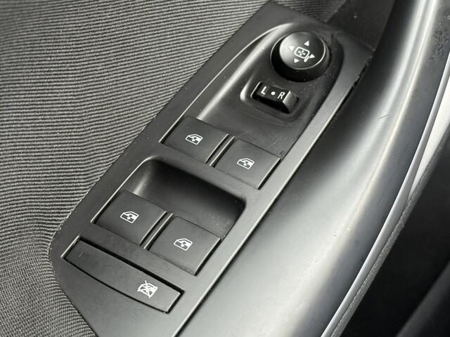 Opel ASTRA BJR 2020 Sports Tourer 1.2 111 PK Edition CLIMA / NAVI / CRUISE / LMV / PDC / PRIV. GLAS / MULTIFUINCT. STUUR