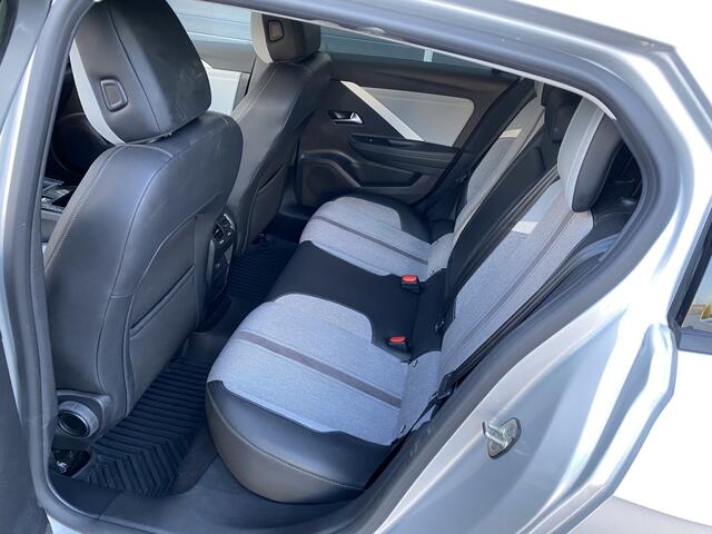 Opel ASTRA 1.2 Bns Elegance